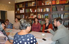 Начались занятия для членов Союза православных женщин и желающих по изучению основ православия